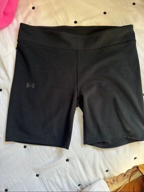 Under Armour Black Women's Stretch Bike Shorts
